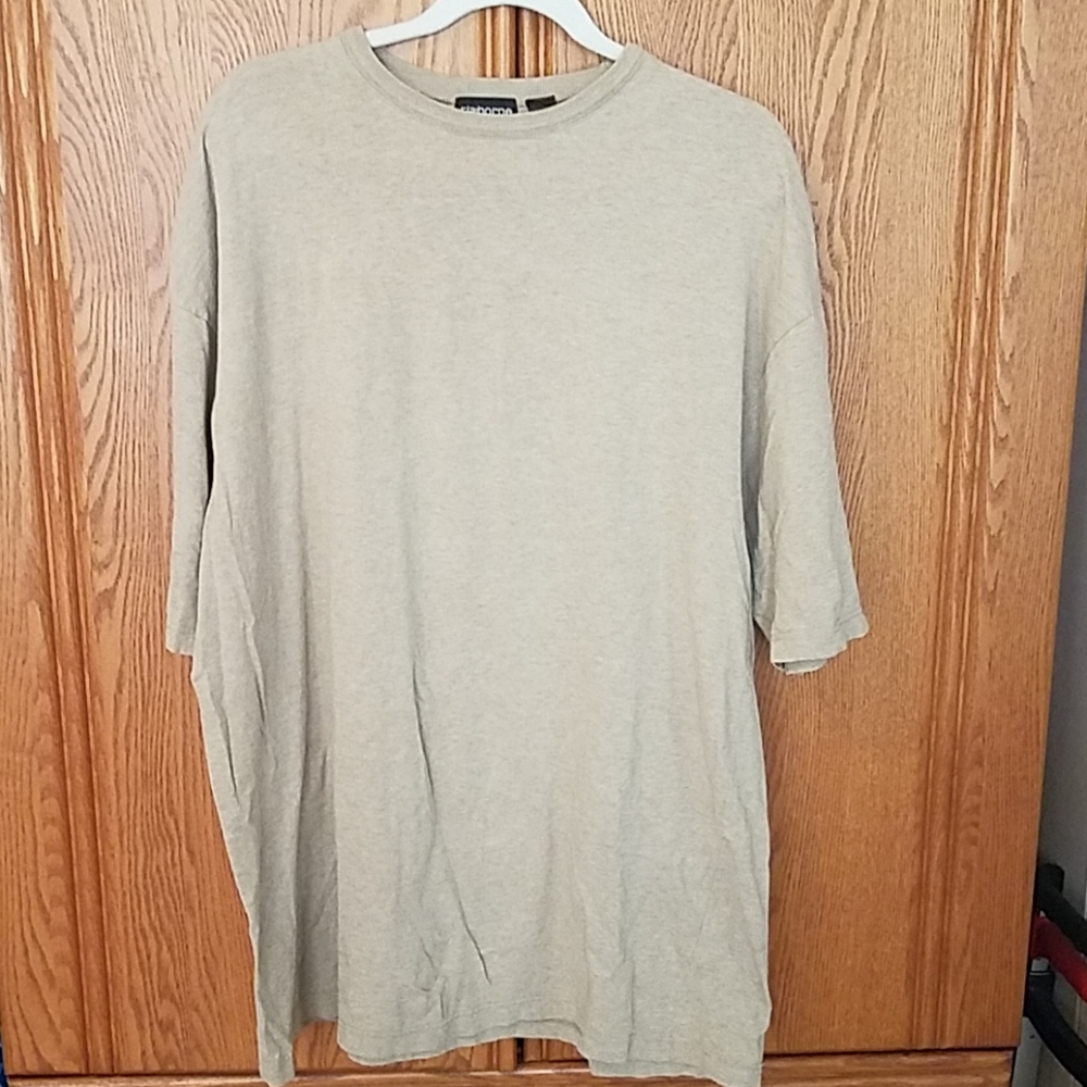 EUC Men's beige Claiborne tee XL